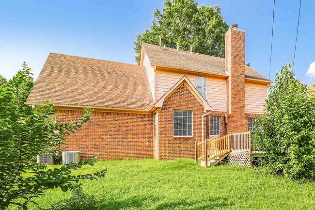 Building Photo - 5893 Pipers Green Ln