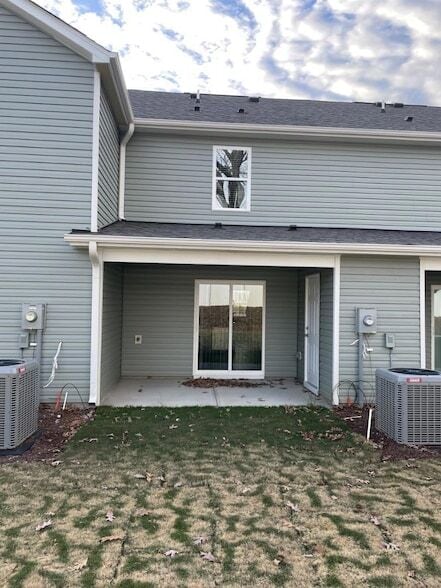 Building Photo - 1022 Peony Ln