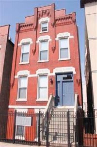 Building Photo - 1344 N Bosworth Ave