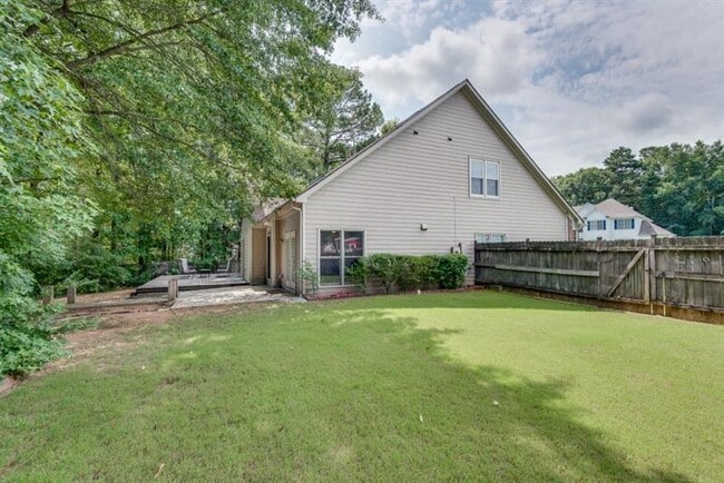 Building Photo - 6515 Fairgreen Dr