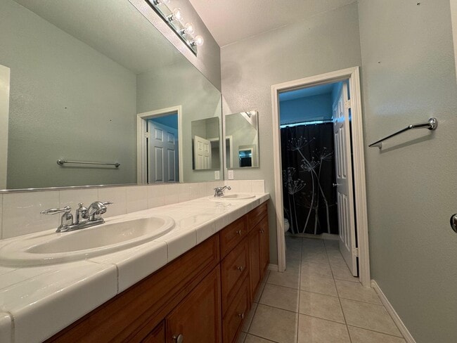 Building Photo - 3701 Pondera St