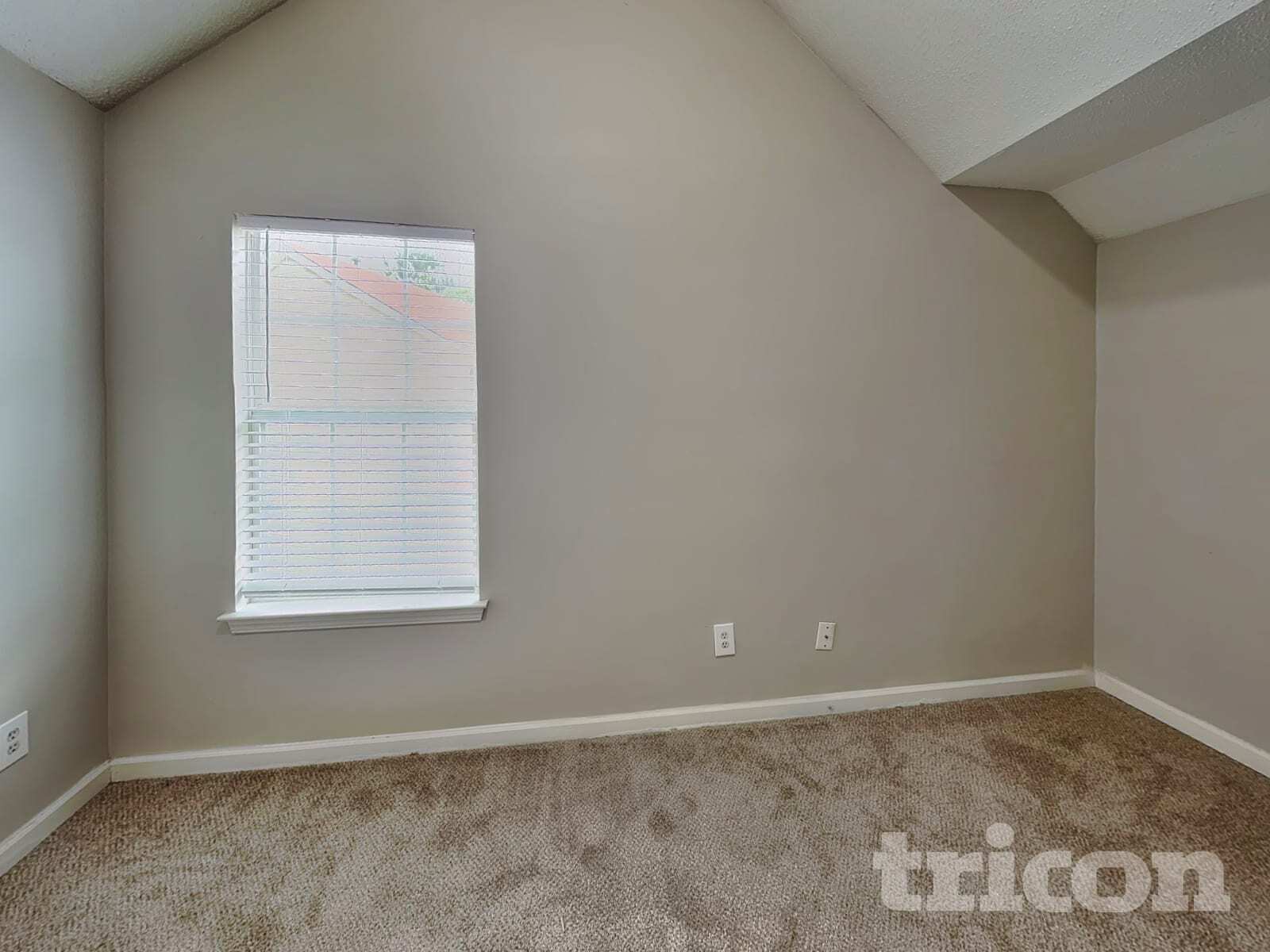 Building Photo - 2372 Creel Rd