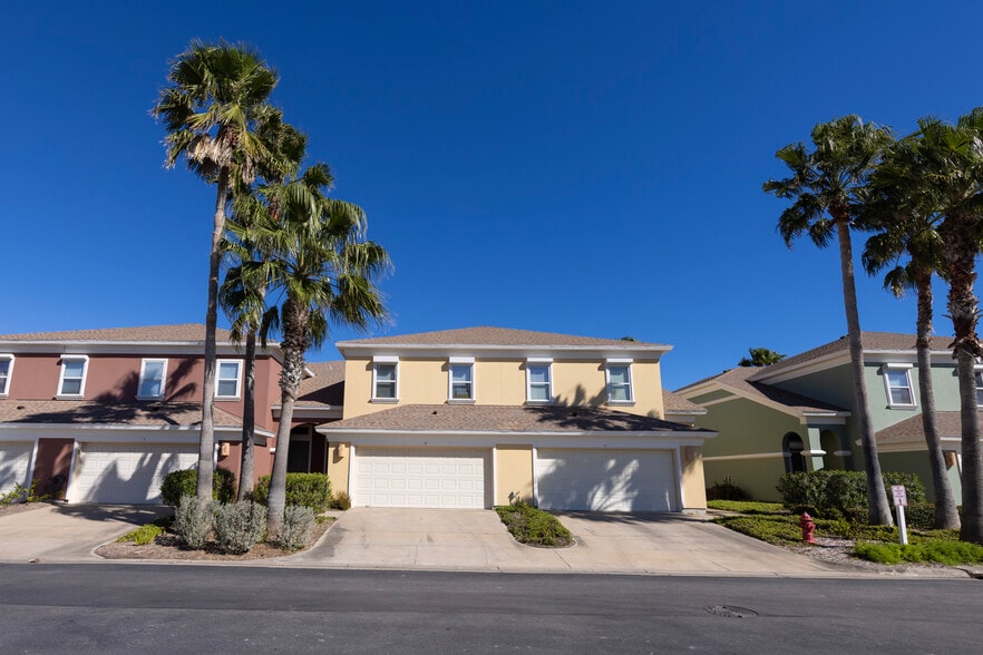 Primary Photo - 9 Harbor Town