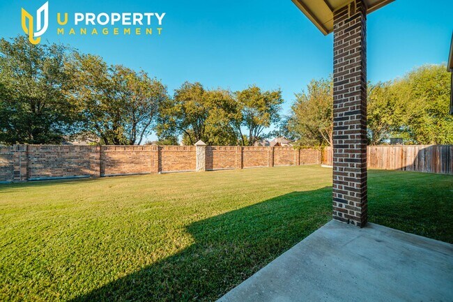 Building Photo - Rich woods in Frisco. Great location and S...