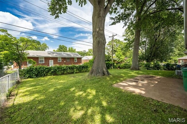Building Photo - 1225 Newark Dr