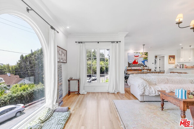 Building Photo - 1009 Carol Dr