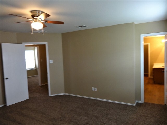 Building Photo - 51 Jan Ln