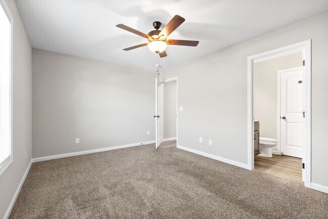 Building Photo - 296 Smithson Ln