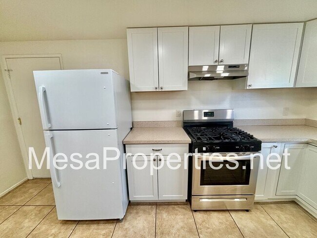 Building Photo - 11321 Oakwood Dr