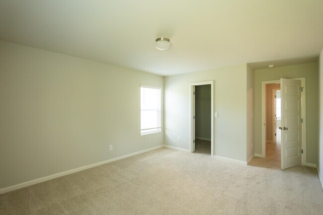 Building Photo - 1115 Dietrich Ln