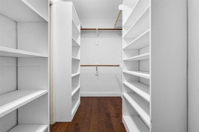 Building Photo - 7210 W Troon Cir