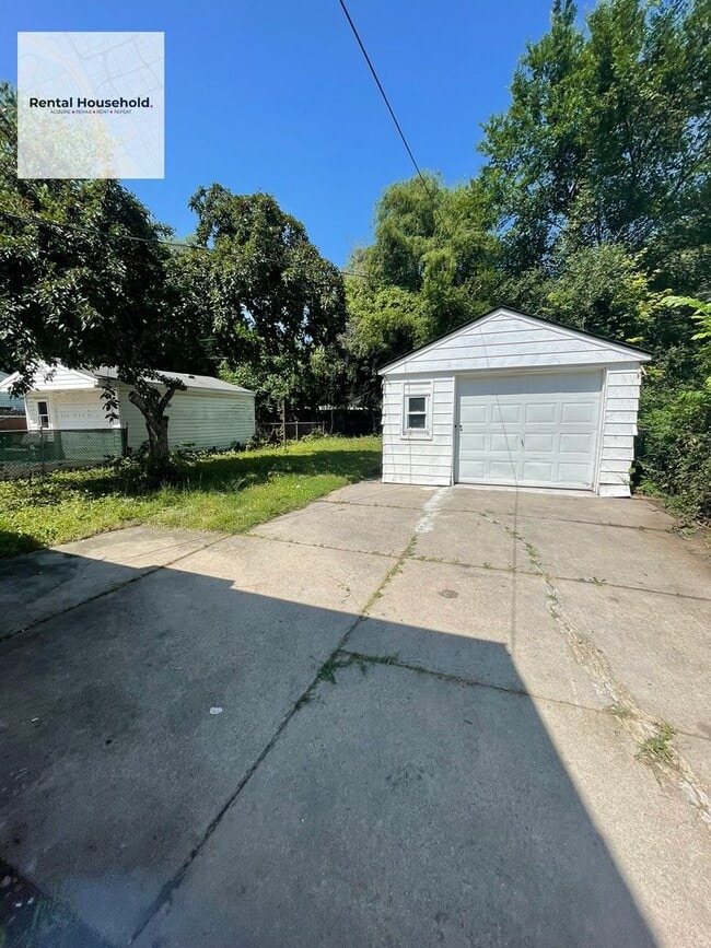 Building Photo - Cozy 3-Bedroom Bungalow for Rent: A Perfect Place to Call Home (SECTION 8-Preferred)