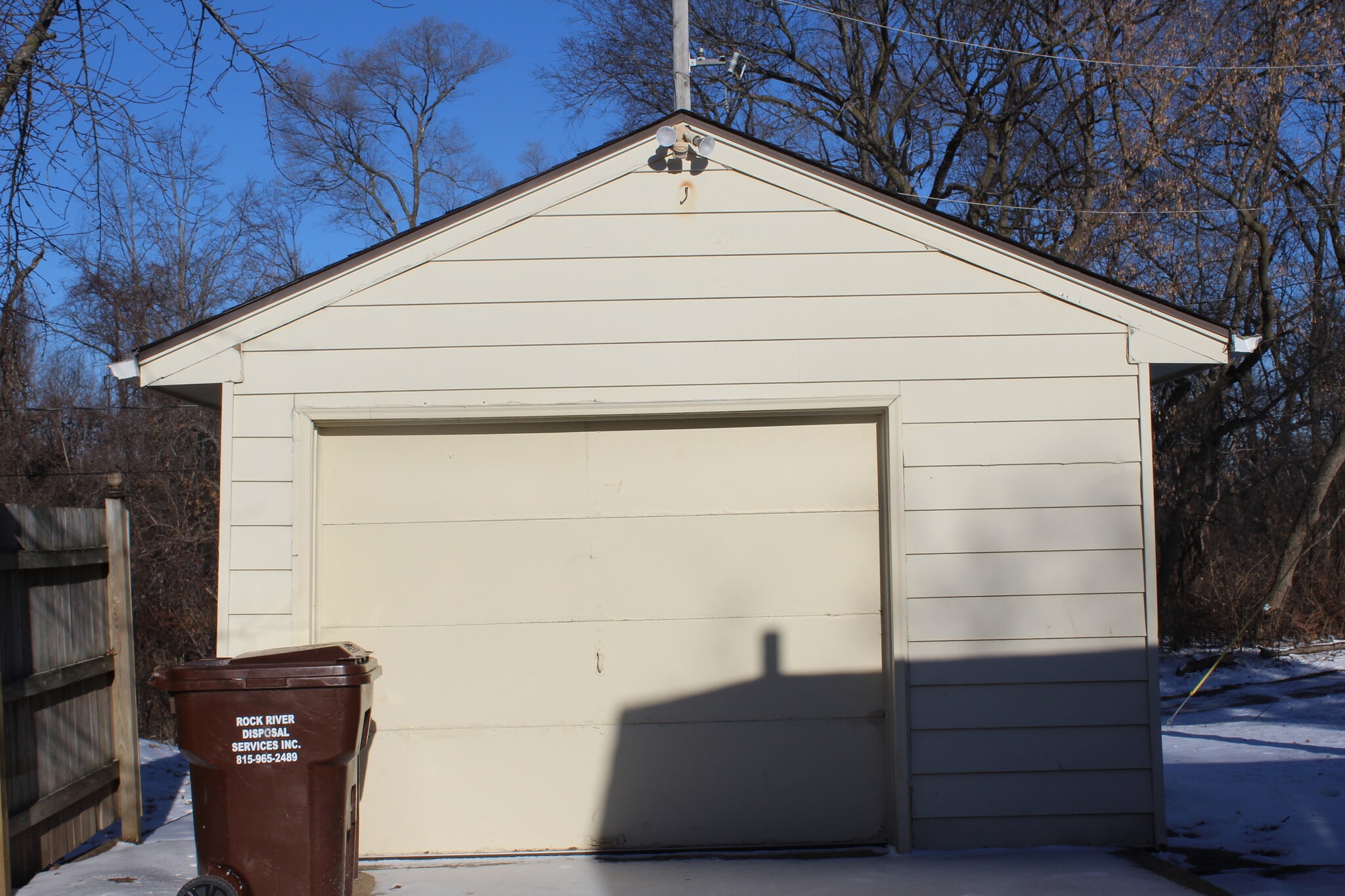 Building Photo - 3908 Pleasant Valley Blvd