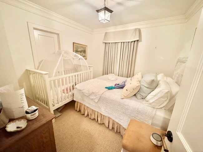 Building Photo - 9 Barclay Ct