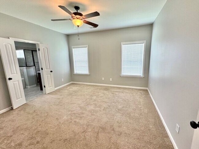 Building Photo - Move In Special! Available Now! 4-Bedroom ...