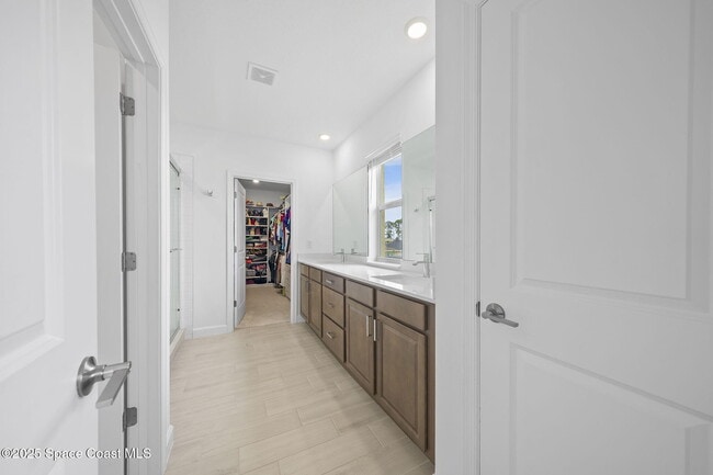 Building Photo - 715 Veridian Cir NW