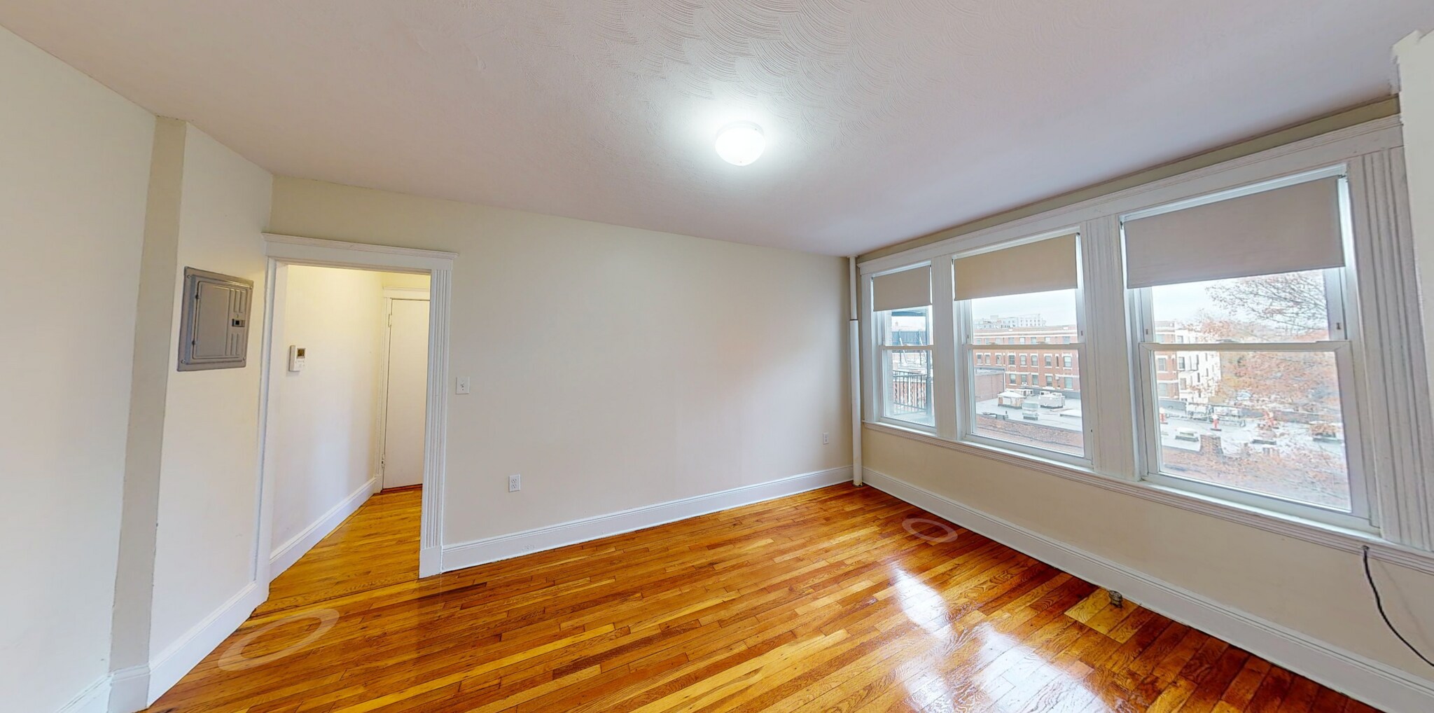 Building Photo - 1622 Commonwealth Ave