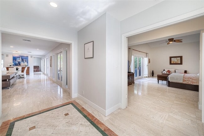 Building Photo - 2519 Barcelona Dr