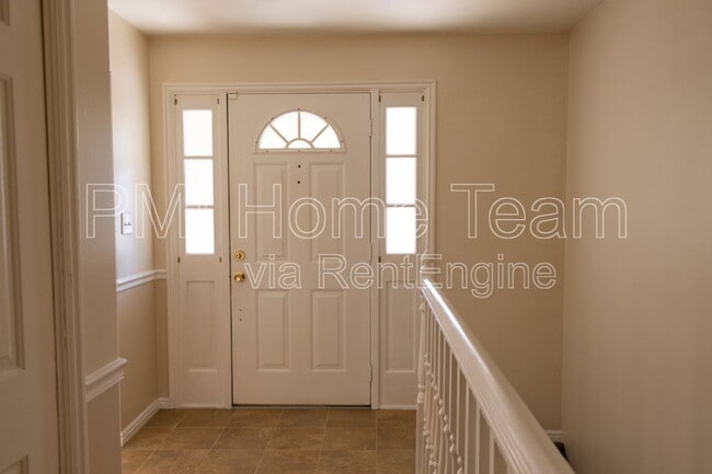 Building Photo - 5095 Taylor Ave