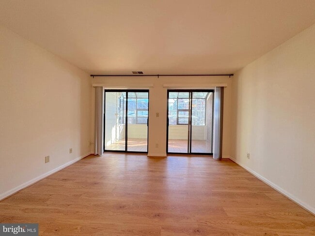 Building Photo - 1020 N Stafford St