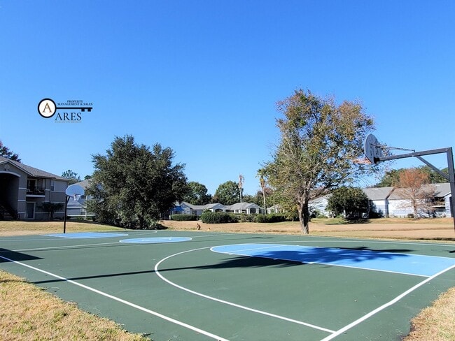 Building Photo - FOR RENT 2 BED 2 BATH CONDOMINIUM. AVAILABLE 1/10/2026.