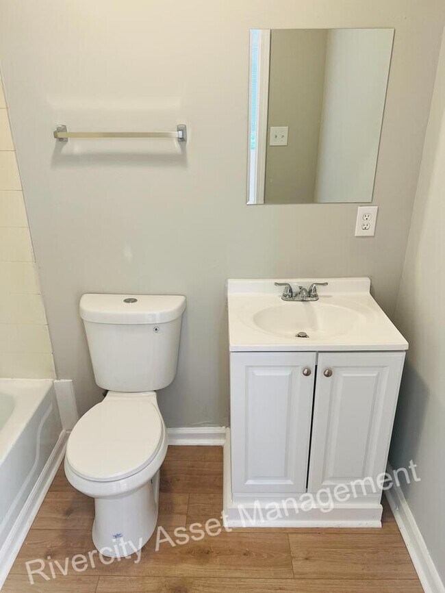 Building Photo - SECTION 8 FRIENDLY!!!! NEWLY RENOVATED READY FOR MOVE IN!!!!