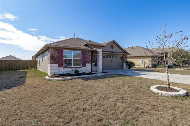 Building Photo - 222 Camellia Dr