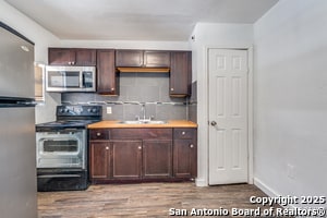 Building Photo - 3430 S Flores St