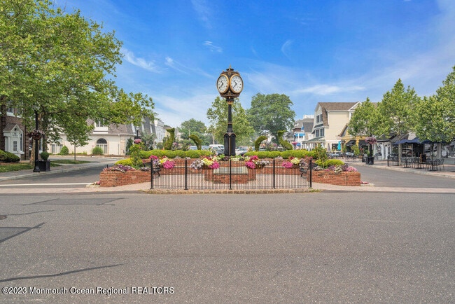 Building Photo - 308 Morris Ave