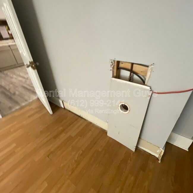 Building Photo - 2931 N Bryant Ave