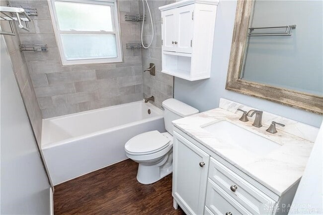 Building Photo - 1227 Frayne Dr