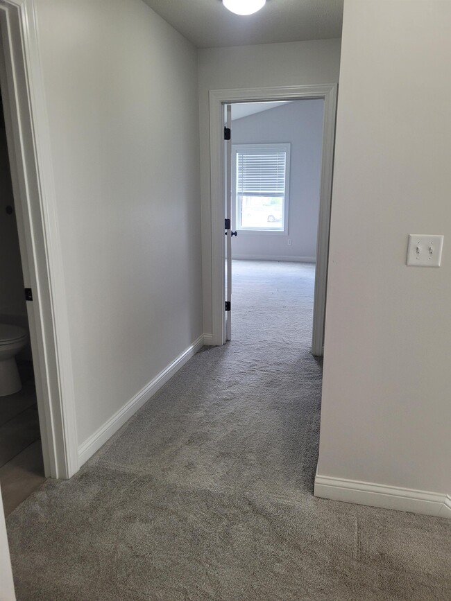 Building Photo - 2404 Grey Fox Trail