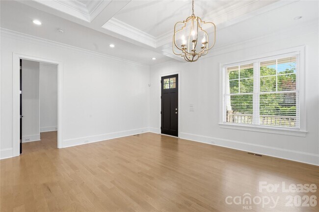Building Photo - 404 Iverson Way