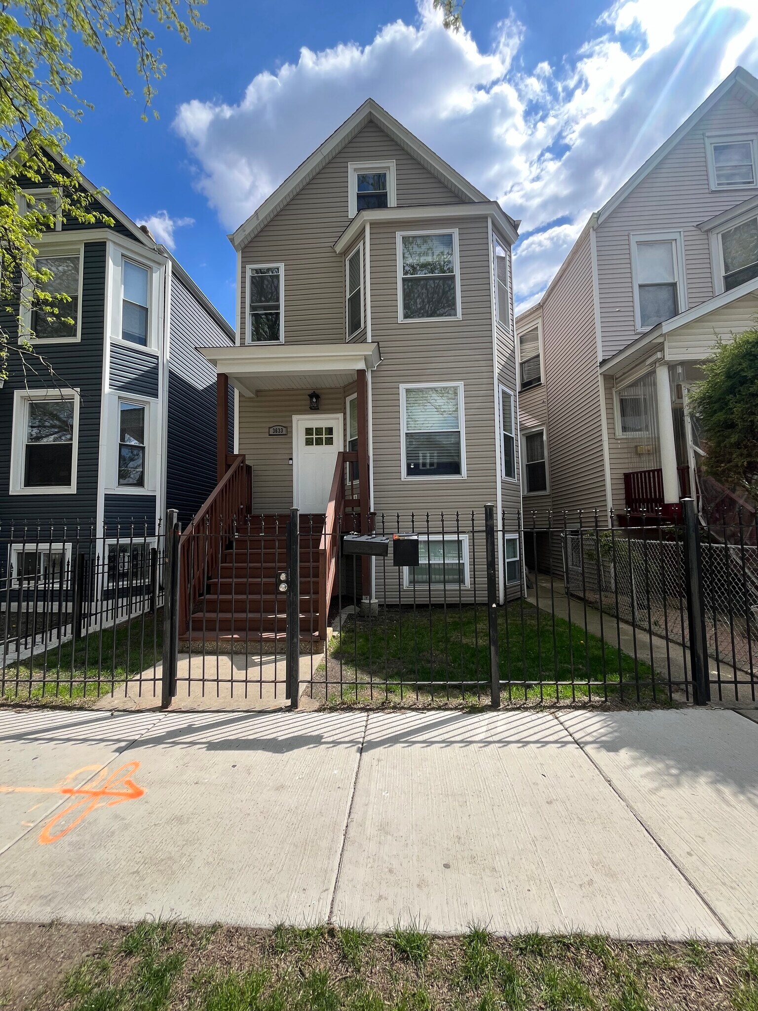 Building Photo - 3633 W Palmer St