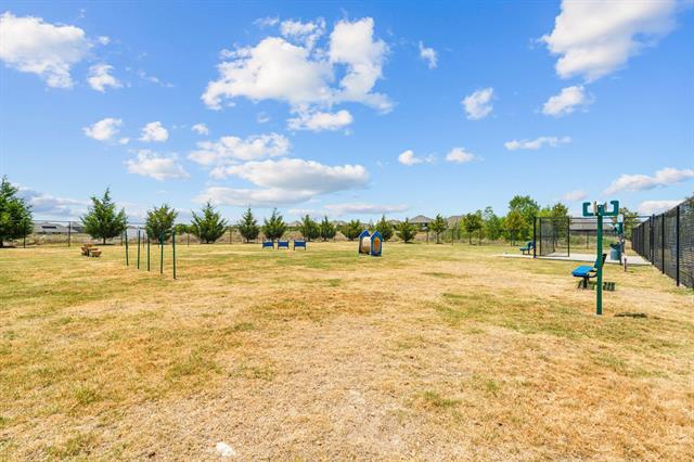 Building Photo - 421 Houndstooth Dr