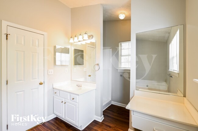 Building Photo - 2522 Halcyon Way