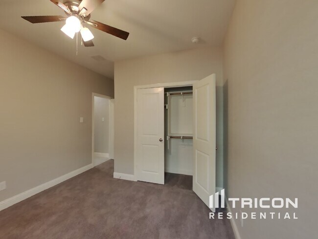 Building Photo - 4240 Calla Dr