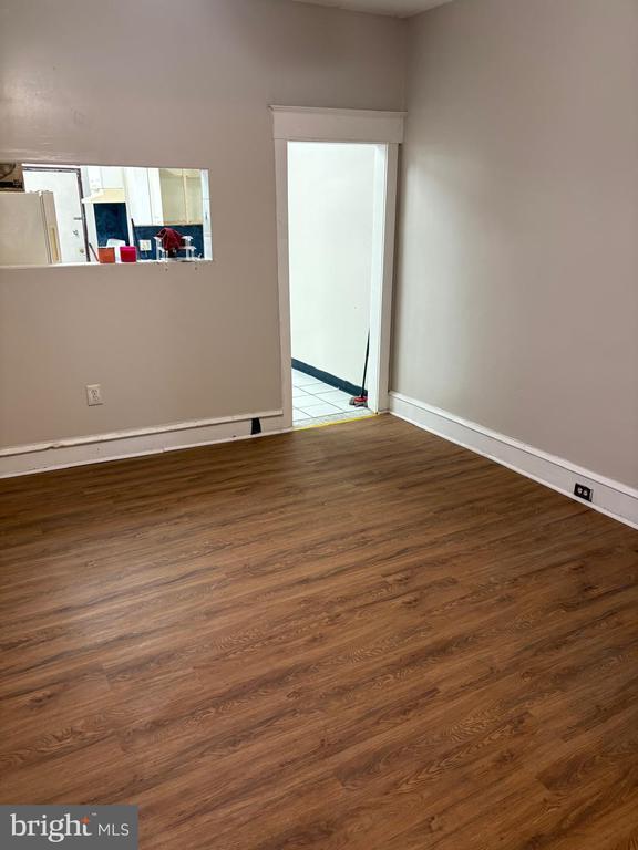 Building Photo - 5813 Hadfield St