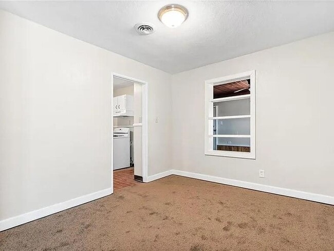 Building Photo - 1575 Marengo Dr