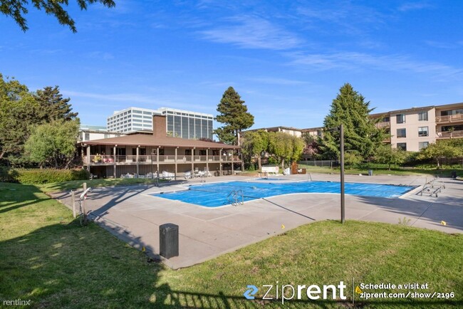 Building Photo - 1 br, 1 bath Condo - 2 Anchor Dr, Emeryvil...