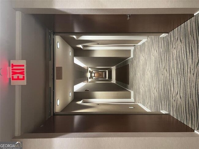 Building Photo - 3300 Windy Ridge Pkwy SE