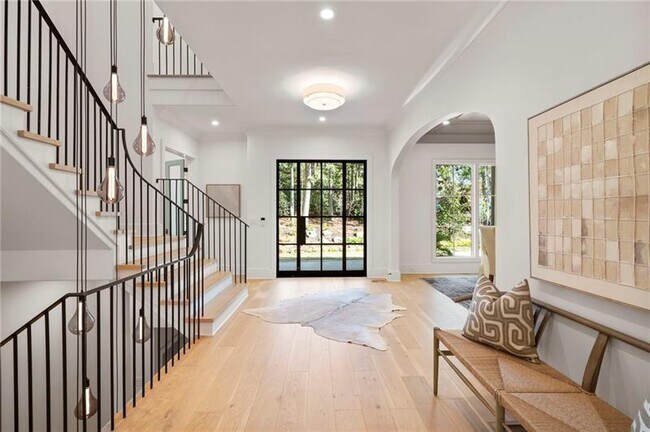 Building Photo - 1074 Moores Mill Rd NW