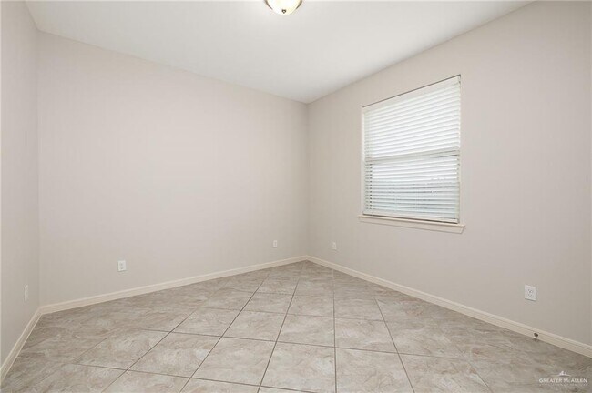 Building Photo - 14505 Limestone Way
