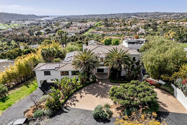 Building Photo - 7335 El Fuerte St
