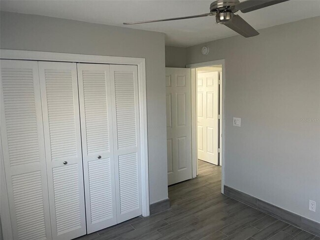 Building Photo - 1605 Pass a Grille Way