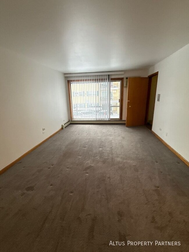 Building Photo - 17385 70th Ave