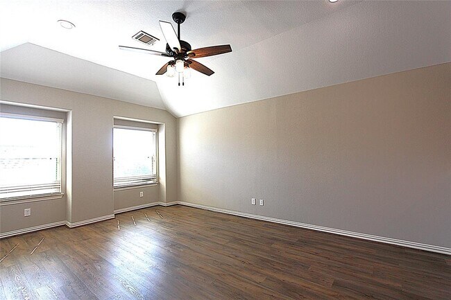 Building Photo - 19218 Presa Canyon Dr