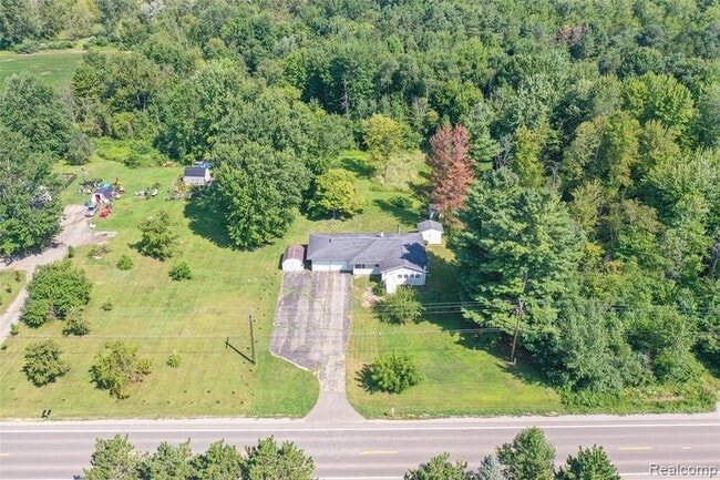 Building Photo - 4350 Otter Lake Rd