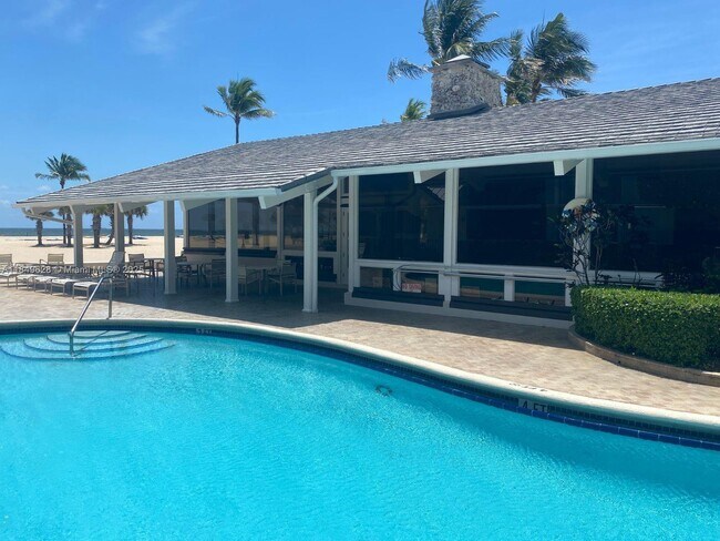 Building Photo - 1696 S Ocean Ln