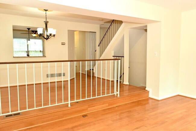 Building Photo - 3838 Angelton Ct